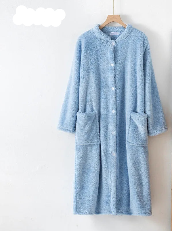 Peignoir_de_bain_blanc_bleu-Tricot épais coral fleece et flanelle polyester-col-châle-boutonne-manche-longue-épais-mi-mollet-éponge-absorbant-moelleux-confortable-doux-printemps-hiver-automne-bleu-ciel