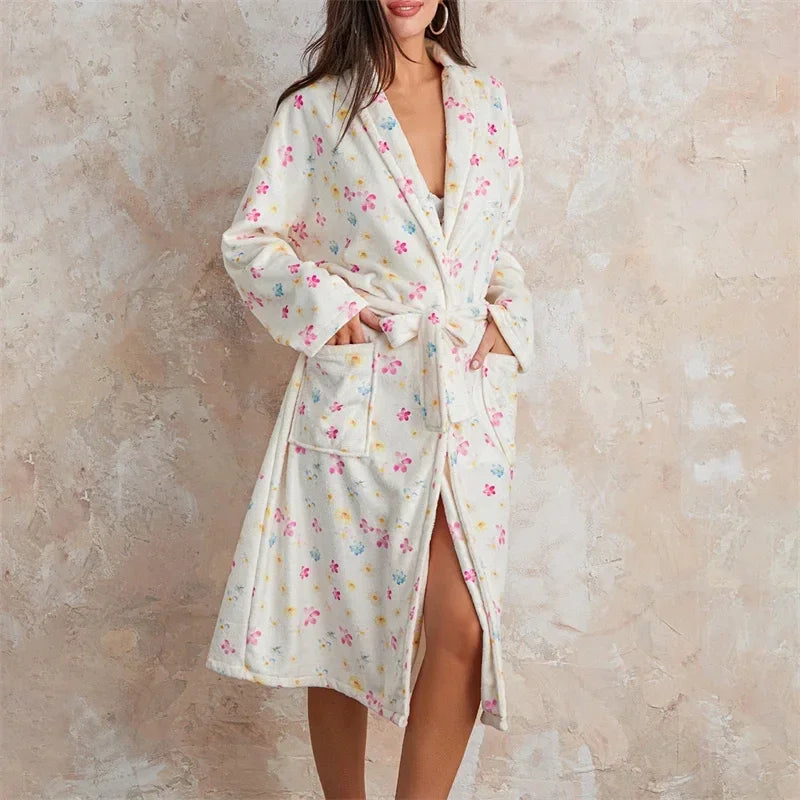 Peignoir_de_bain-Polyester_imprimé floral-manches_pleines-longueur_genou-col châle-mi-mollet-doux-confortable-absorbant-moelleux-printemps-automne-hiver-épais-blanc-rose