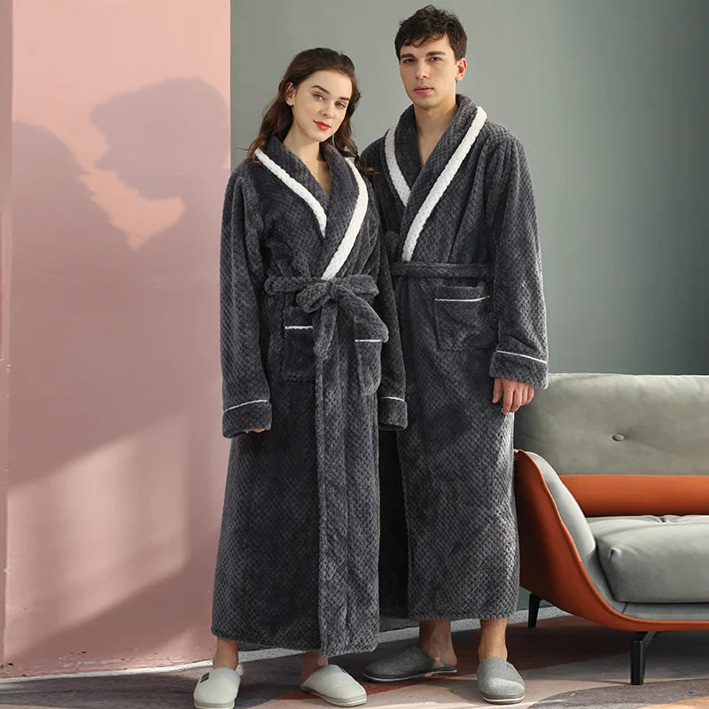 Peignoir_de_bain_adolescent_14_ans-col rabattu-bande blanche-manche longue-épais-longueur cheville-col chale-doux-moelleux-confortable-absorbant-printemps-automne-hiver-gris