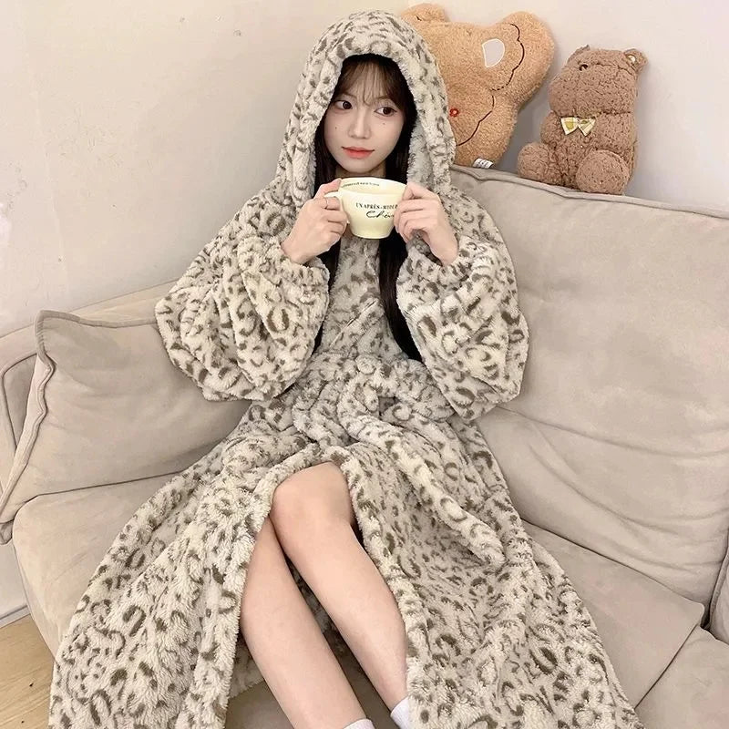 Peignoir_de_bain_avec_capuche_femme-polyester-manche_longue-épais-motif_animal-longueur_cheville-confortable-doux-hiver-moelleux-automne-printemps-marron-beige