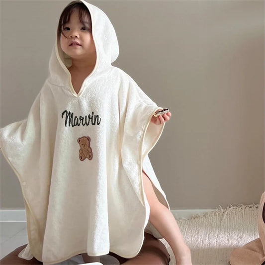 Peignoir_de_bain_bébé-personnalise-coton-peigne-motif-brode-dessin-anime-capuche-sans manches-longueur-cheville-confortable-doux-moelleux-absorbant-printemps-été-automne-blanc