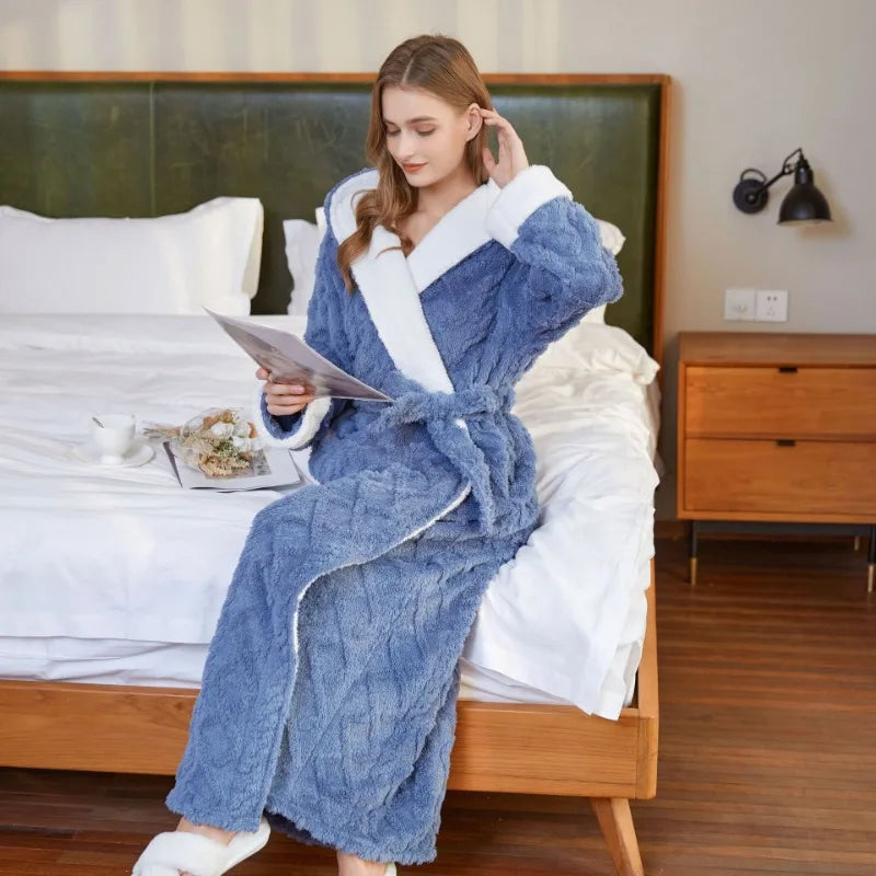 Peignoir_de_bain_blanc_capuche_tres_bonne_qualite-coton-flanelle-manche-longue-épais-longueur-cheville-absorbant-moelleux-confortable-col-châle-capuche-printemps-automne-hiver-blanc-bleu