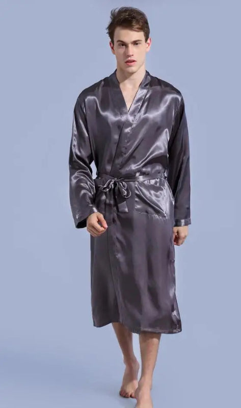 Peignoir_de_bain_blanc_homme-tricot-satin-polyester-col-V-manche-longue-épaisseur_normale-confortable-doux-moelleux-mi-mollet-motif_uni-absorbant-gris