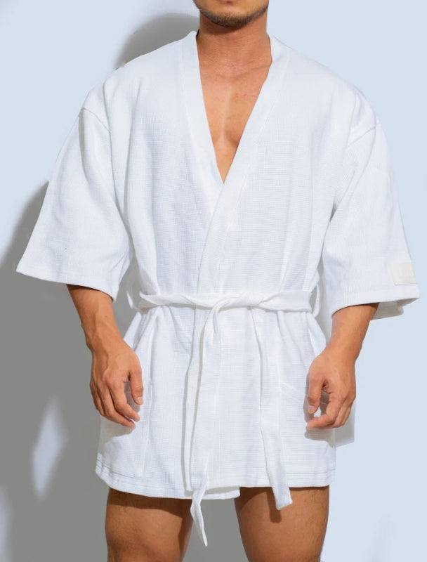 Peignoir_de_bain_eponge_bleu_court-eponge-coton-manche-trois-quarts-culotte-epaisseur-normale-col-chale-mi-cuisse-moelleux-confortable-absorbant-printemps-automne-blanc
