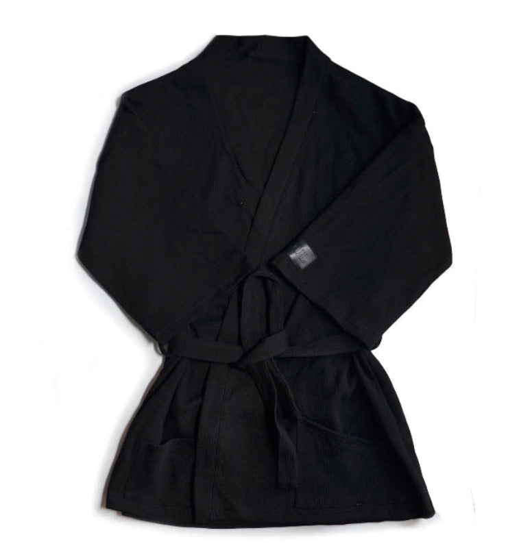 Peignoir_de_bain_eponge_bleu_court-eponge-coton-manche-trois-quarts-epaisseur-normale-col-chale-mi-cuisse-moelleux-confortable-ete-absorbant-printemps-automne-noir