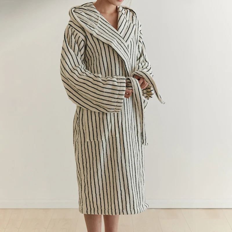 Peignoir de bain femme luxe coton-doux-moelleux-confortable-col-chale-manche-longue-epais-longueur-cheville-absorbant-rayure-raye-noir-blanc