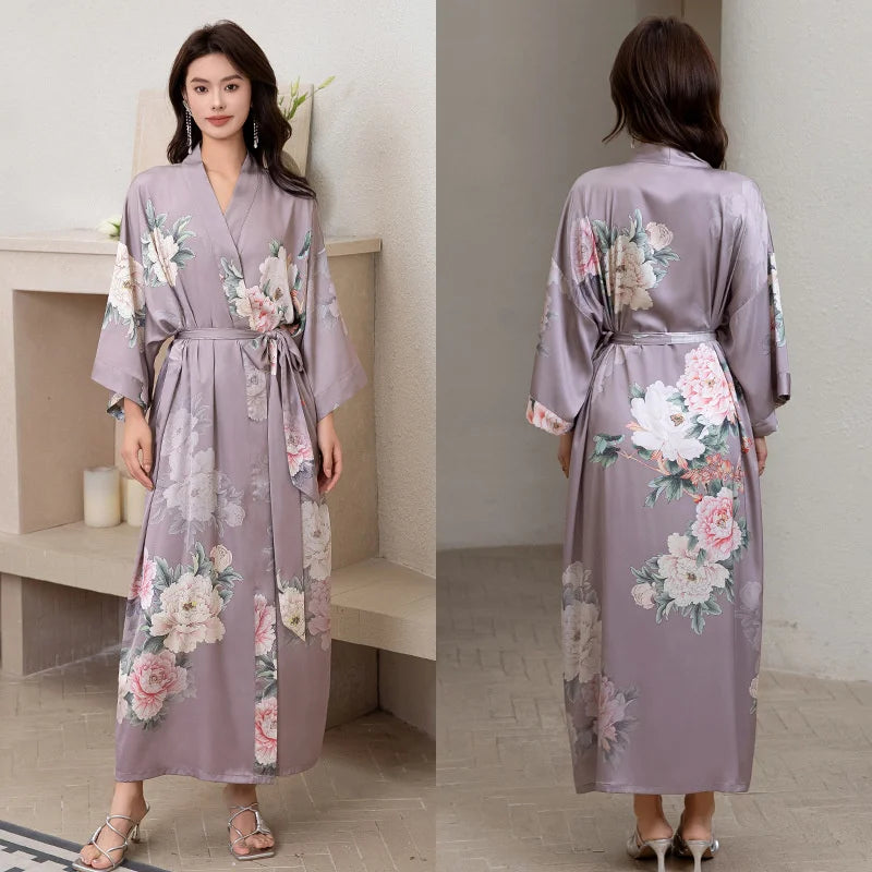 Peignoir de bain femme rose poudré-satin-polyester-manche-trois-quarts-mi-mollet-ete-motif-floral-printemps-violet