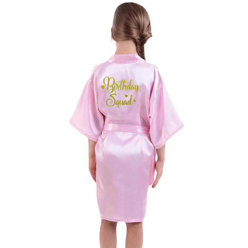 Peignoir de bain fille-polyester-satiné-personnalisé-manche-trois-quarts-mi-genou-printemps-ete-absorbant-rose-dragee