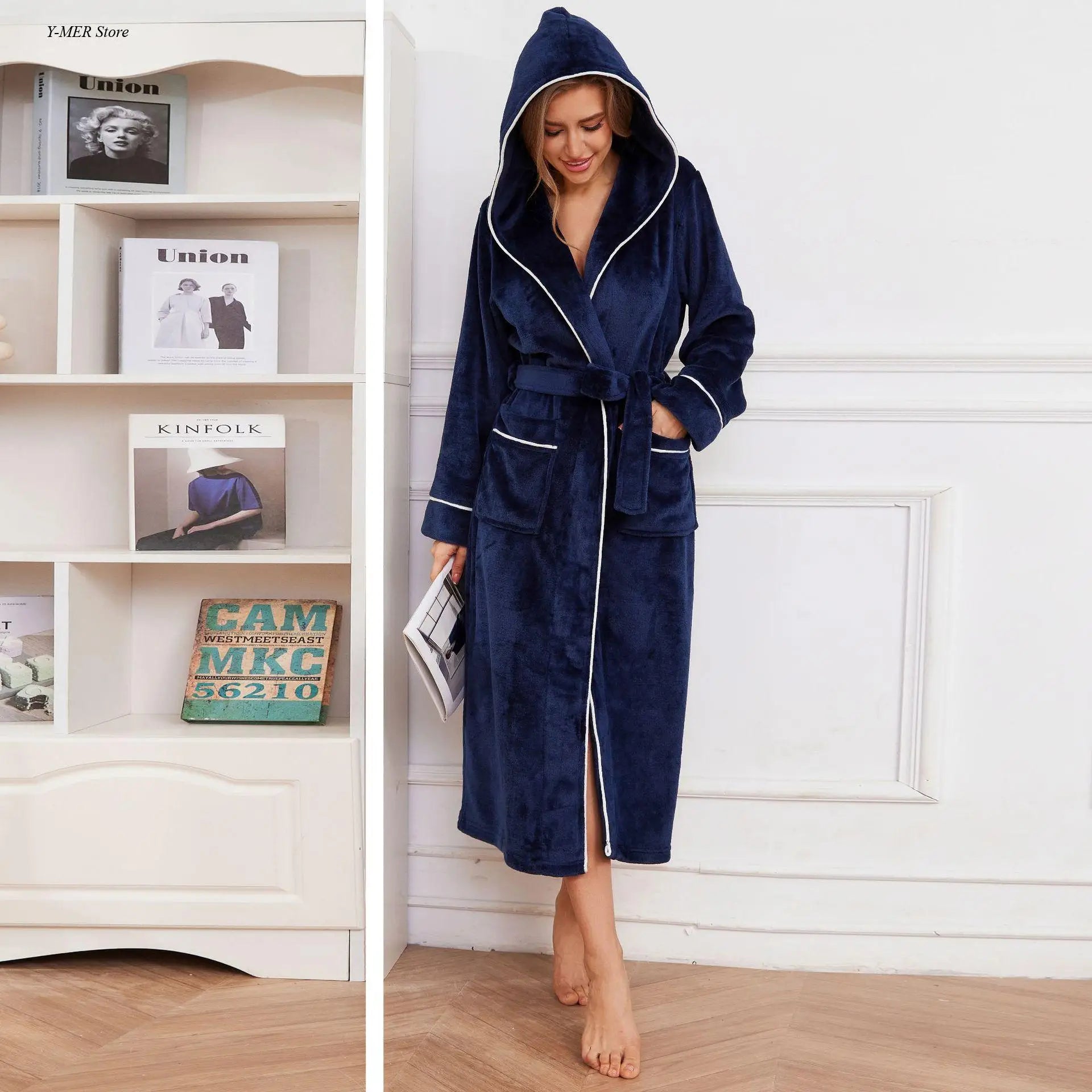 peignoir de bain pas cher-rayures-contrastées-bleu-polyester